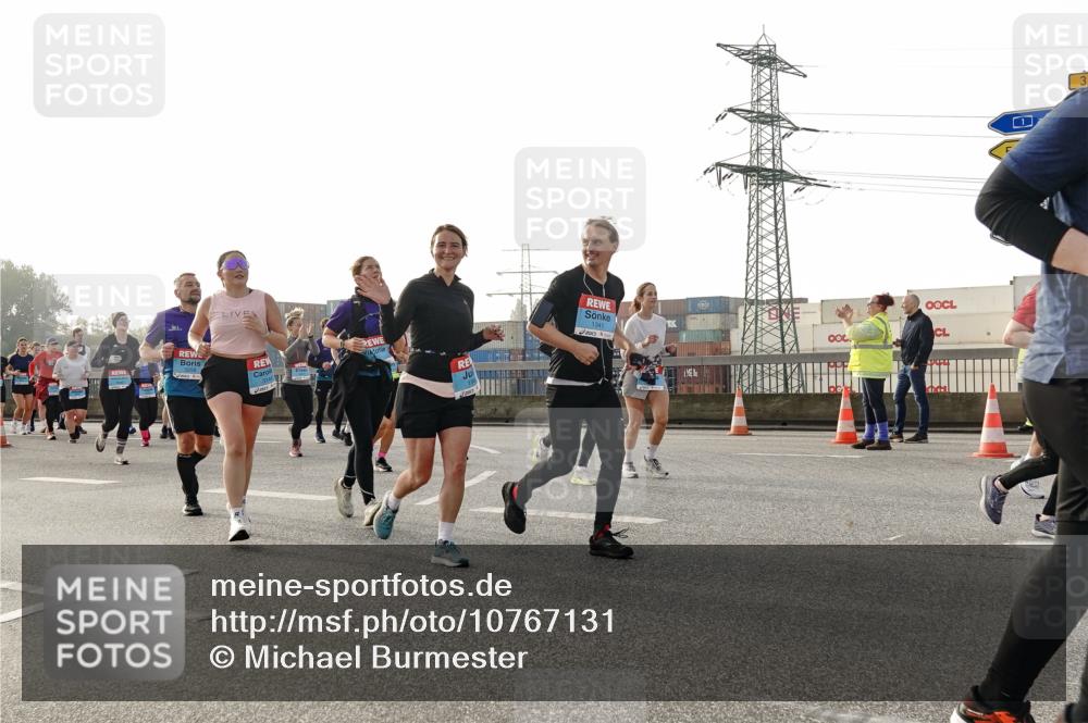 03.10.2026 - Köhlbrandbrückenlauf Michael Burmester http://msf.ph/oto/10767131 03.10.2026 09:23:32 Position 3 3144, 1341, 1, 3 meine-sportfotos.de