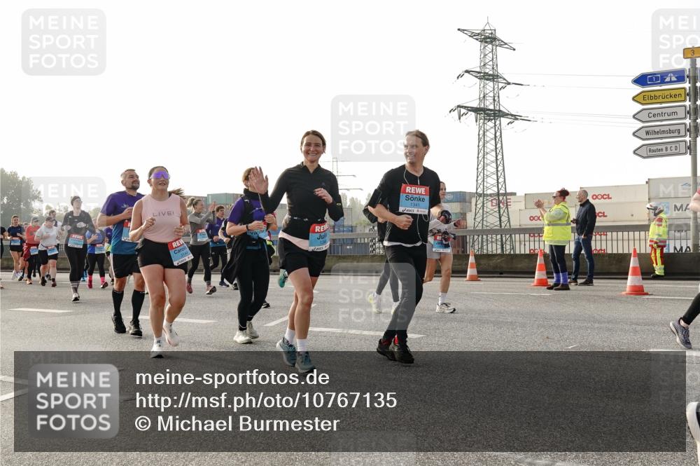 03.10.2026 - Köhlbrandbrückenlauf Michael Burmester http://msf.ph/oto/10767135 03.10.2026 09:23:32 Position 3 3144, 1341 meine-sportfotos.de