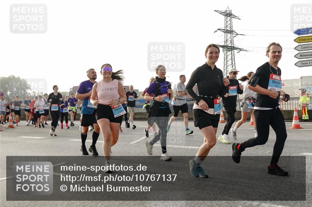03.10.2026 - Köhlbrandbrückenlauf Michael Burmester http://msf.ph/oto/10767137 03.10.2026 09:23:33 Position 3 3144, 1341, 1 meine-sportfotos.de