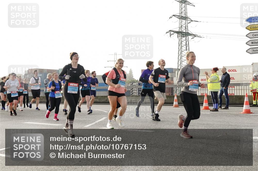 03.10.2026 - Köhlbrandbrückenlauf Michael Burmester http://msf.ph/oto/10767153 03.10.2026 09:23:35 Position 3 2942, 3473 meine-sportfotos.de