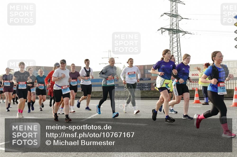 03.10.2026 - Köhlbrandbrückenlauf Michael Burmester http://msf.ph/oto/10767167 03.10.2026 09:23:38 Position 3 310 meine-sportfotos.de
