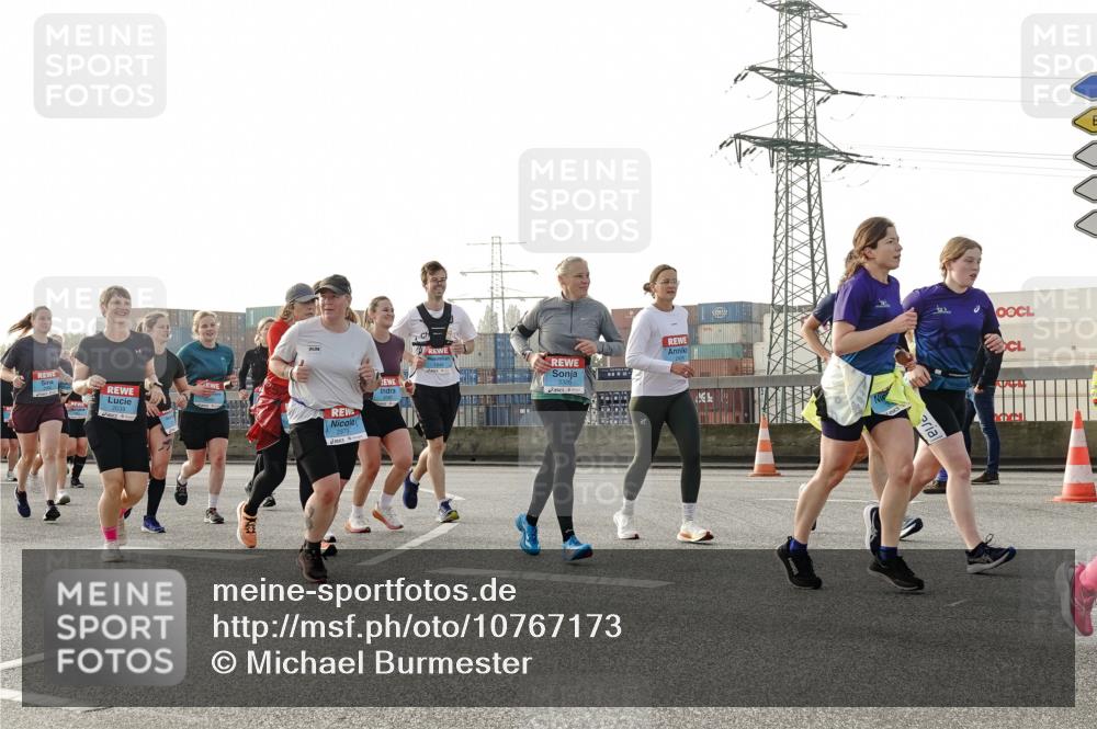 03.10.2026 - Köhlbrandbrückenlauf Michael Burmester http://msf.ph/oto/10767173 03.10.2026 09:23:38 Position 3 2979 meine-sportfotos.de