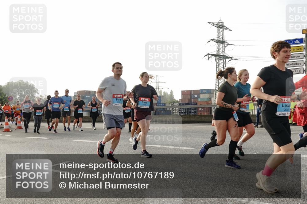 03.10.2026 - Köhlbrandbrückenlauf Michael Burmester http://msf.ph/oto/10767189 03.10.2026 09:23:40 Position 3 2084, 2039 meine-sportfotos.de