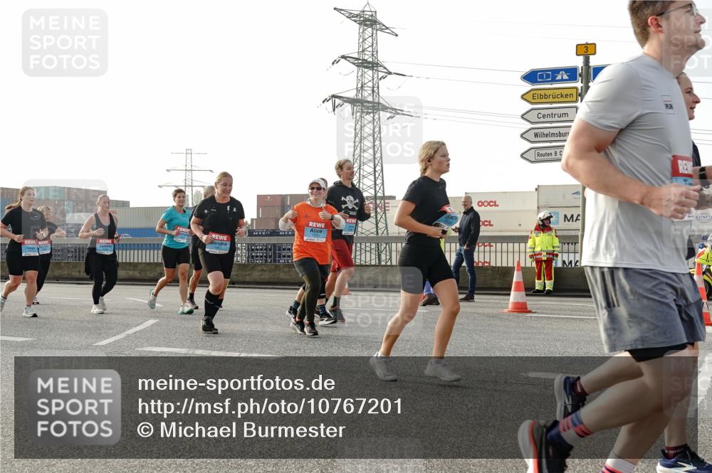 03.10.2026 - Köhlbrandbrückenlauf Michael Burmester http://msf.ph/oto/10767201 03.10.2026 09:23:42 Position 3 3 meine-sportfotos.de