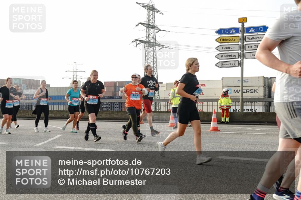 03.10.2026 - Köhlbrandbrückenlauf Michael Burmester http://msf.ph/oto/10767203 03.10.2026 09:23:42 Position 3 3 meine-sportfotos.de