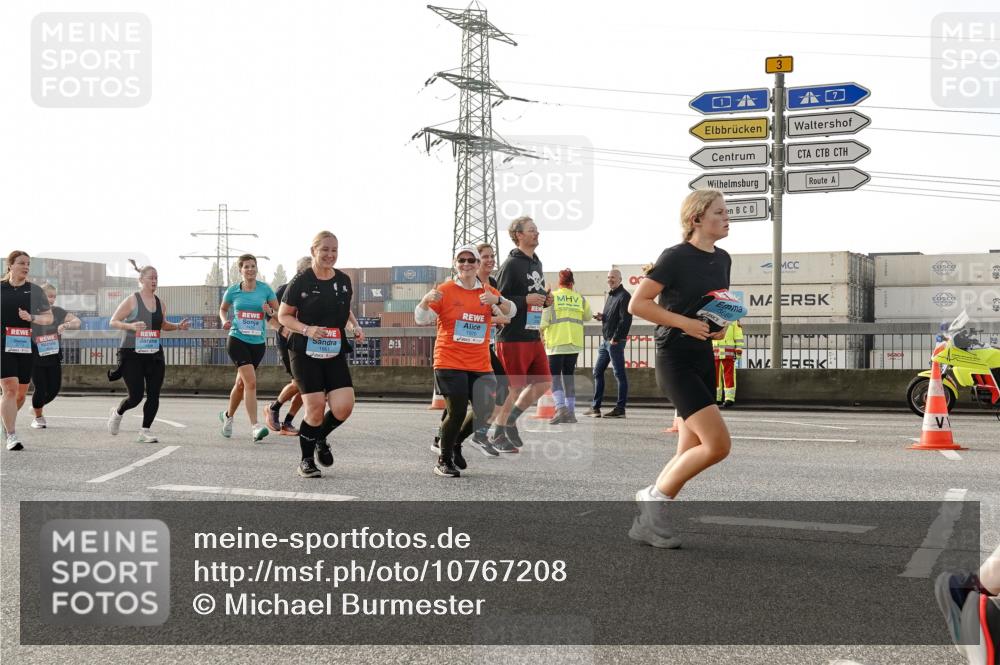 03.10.2026 - Köhlbrandbrückenlauf Michael Burmester http://msf.ph/oto/10767208 03.10.2026 09:23:42 Position 3 1861, 1970, 3 meine-sportfotos.de