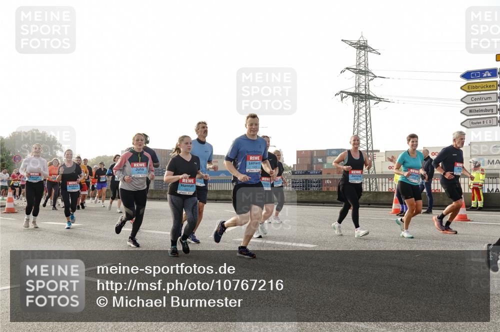 03.10.2026 - Köhlbrandbrückenlauf Michael Burmester http://msf.ph/oto/10767216 03.10.2026 09:23:44 Position 3 3774, 1021, 1020, 1436 meine-sportfotos.de