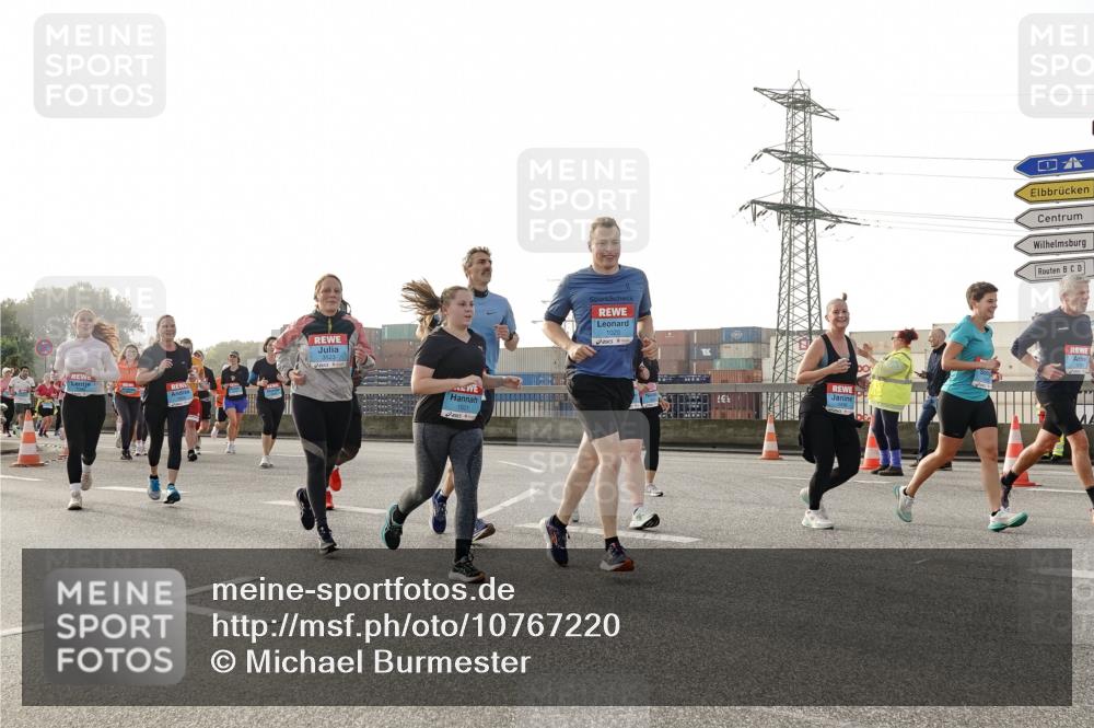 03.10.2026 - Köhlbrandbrückenlauf Michael Burmester http://msf.ph/oto/10767220 03.10.2026 09:23:44 Position 3 1020 meine-sportfotos.de