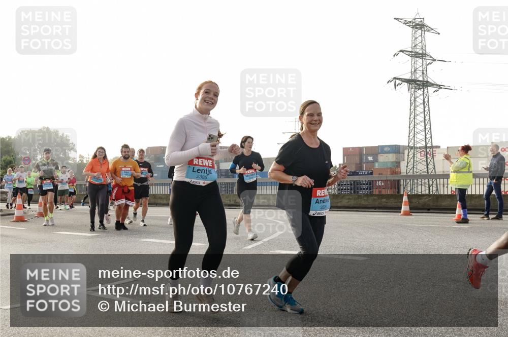 03.10.2026 - Köhlbrandbrückenlauf Michael Burmester http://msf.ph/oto/10767240 03.10.2026 09:23:46 Position 3 2385, 2826 meine-sportfotos.de
