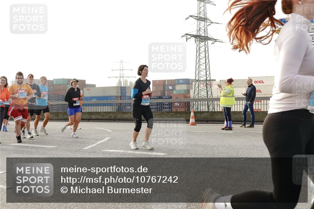 03.10.2026 - Köhlbrandbrückenlauf Michael Burmester http://msf.ph/oto/10767242 03.10.2026 09:23:47 Position 3  meine-sportfotos.de
