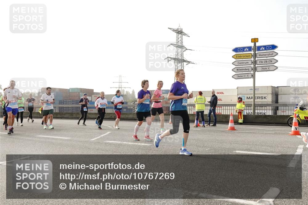 03.10.2026 - Köhlbrandbrückenlauf Michael Burmester http://msf.ph/oto/10767269 03.10.2026 09:23:52 Position 3  meine-sportfotos.de