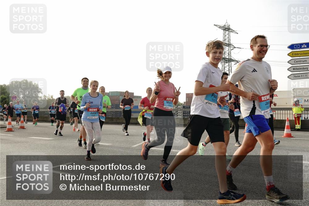 03.10.2026 - Köhlbrandbrückenlauf Michael Burmester http://msf.ph/oto/10767290 03.10.2026 09:23:55 Position 3 1033, 103 meine-sportfotos.de