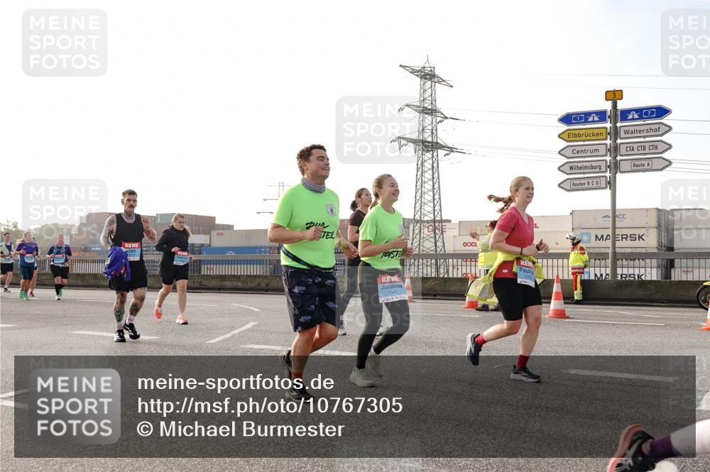 03.10.2026 - Köhlbrandbrückenlauf Michael Burmester http://msf.ph/oto/10767305 03.10.2026 09:23:57 Position 3 3413, 1041, 3123, 3 meine-sportfotos.de