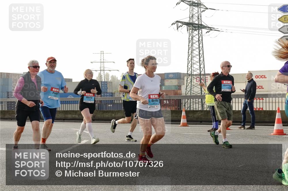 03.10.2026 - Köhlbrandbrückenlauf Michael Burmester http://msf.ph/oto/10767326 03.10.2026 09:24:03 Position 3 1802, 1159, 1704, 1434 meine-sportfotos.de