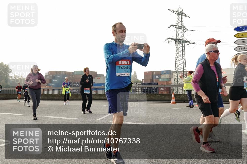 03.10.2026 - Köhlbrandbrückenlauf Michael Burmester http://msf.ph/oto/10767338 03.10.2026 09:24:05 Position 3 1005 meine-sportfotos.de