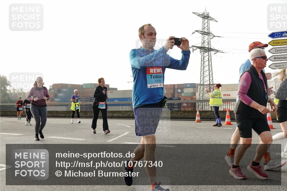 03.10.2026 - Köhlbrandbrückenlauf Michael Burmester http://msf.ph/oto/10767340 03.10.2026 09:24:05 Position 3 1005, 1 meine-sportfotos.de