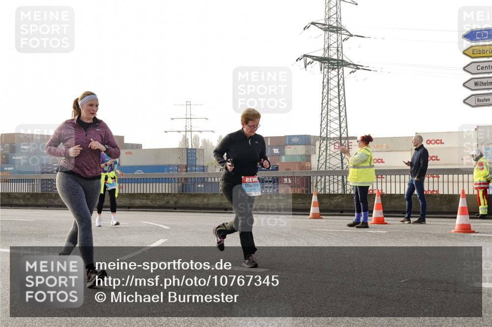 03.10.2026 - Köhlbrandbrückenlauf Michael Burmester http://msf.ph/oto/10767345 03.10.2026 09:24:06 Position 3  meine-sportfotos.de
