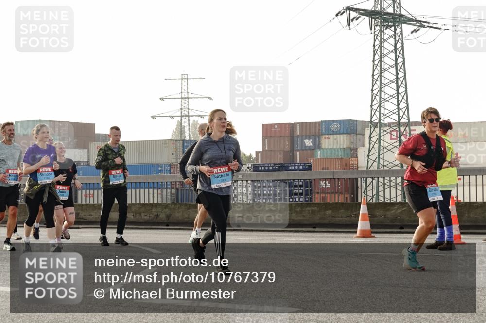 03.10.2026 - Köhlbrandbrückenlauf Michael Burmester http://msf.ph/oto/10767379 03.10.2026 09:24:12 Position 3 3608, 1913, 195 meine-sportfotos.de