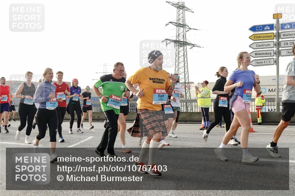 03.10.2026 - Köhlbrandbrückenlauf Michael Burmester http://msf.ph/oto/10767403 03.10.2026 09:24:17 Position 3 173, 1463, 1686, 1233, 2599 meine-sportfotos.de