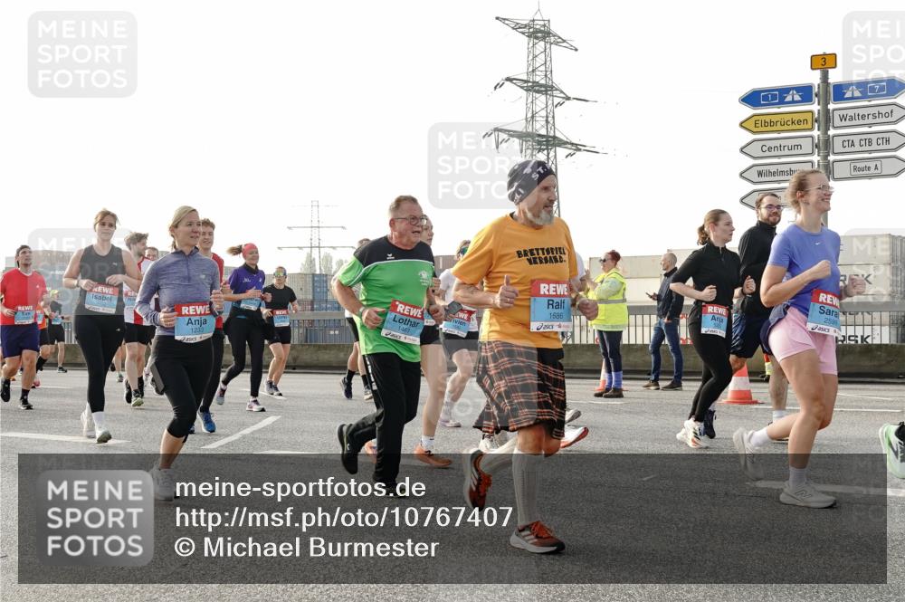03.10.2026 - Köhlbrandbrückenlauf Michael Burmester http://msf.ph/oto/10767407 03.10.2026 09:24:17 Position 3 3452, 1233, 1463, 1686, 125, 3, 2599 meine-sportfotos.de