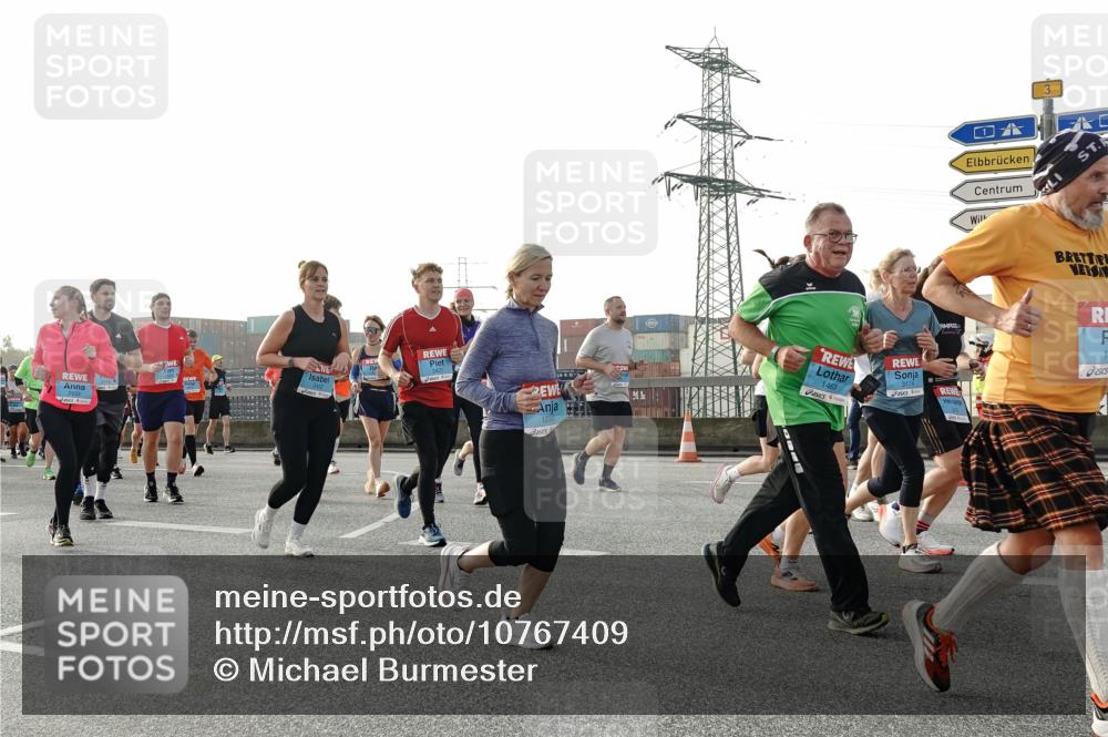03.10.2026 - Köhlbrandbrückenlauf Michael Burmester http://msf.ph/oto/10767409 03.10.2026 09:24:18 Position 3 2976, 3452, 1233, 1463, 3174 meine-sportfotos.de