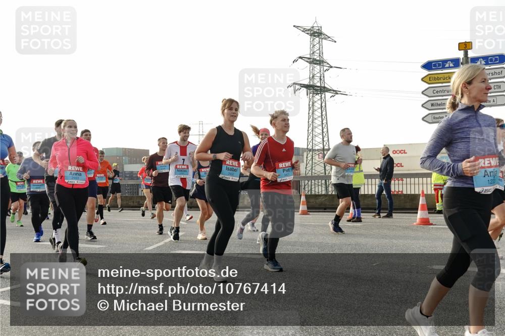 03.10.2026 - Köhlbrandbrückenlauf Michael Burmester http://msf.ph/oto/10767414 03.10.2026 09:24:18 Position 3 3452, 3421, 1233 meine-sportfotos.de