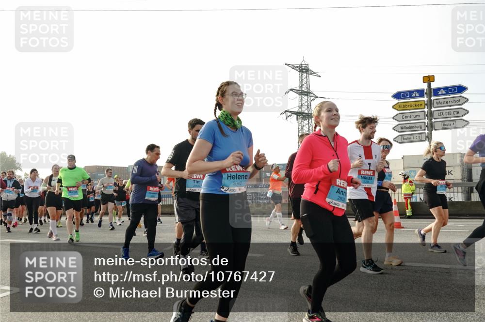 03.10.2026 - Köhlbrandbrückenlauf Michael Burmester http://msf.ph/oto/10767427 03.10.2026 09:24:20 Position 3 3042, 2933, 2761 meine-sportfotos.de