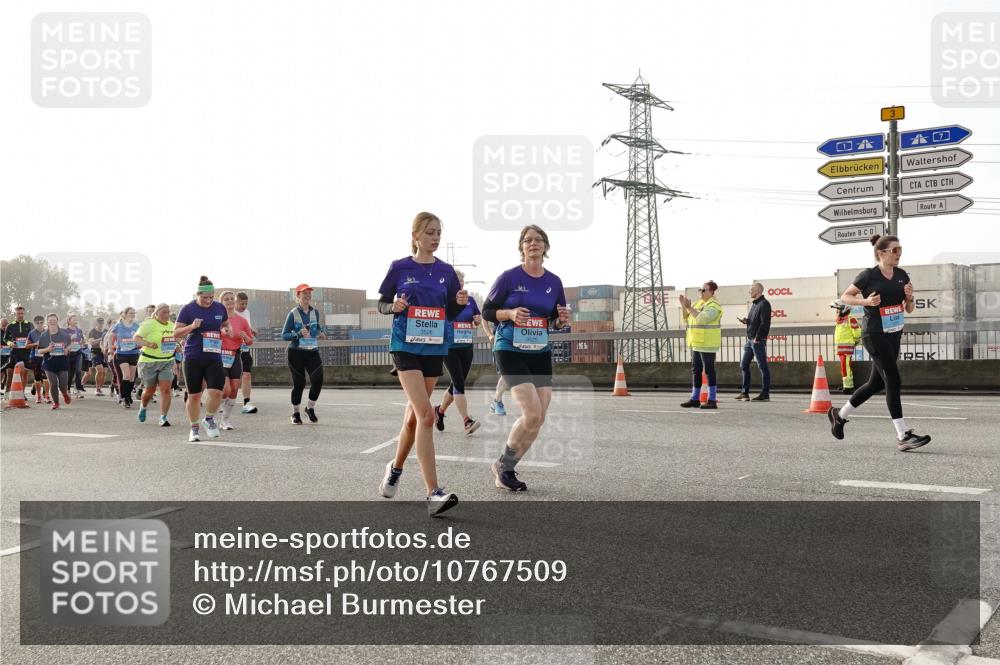 03.10.2026 - Köhlbrandbrückenlauf Michael Burmester http://msf.ph/oto/10767509 03.10.2026 09:24:30 Position 3  meine-sportfotos.de