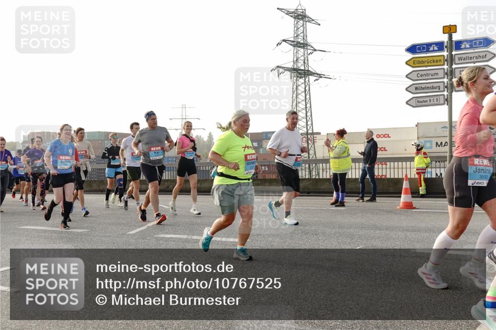 03.10.2026 - Köhlbrandbrückenlauf Michael Burmester http://msf.ph/oto/10767525 03.10.2026 09:24:33 Position 3 3, 3593 meine-sportfotos.de