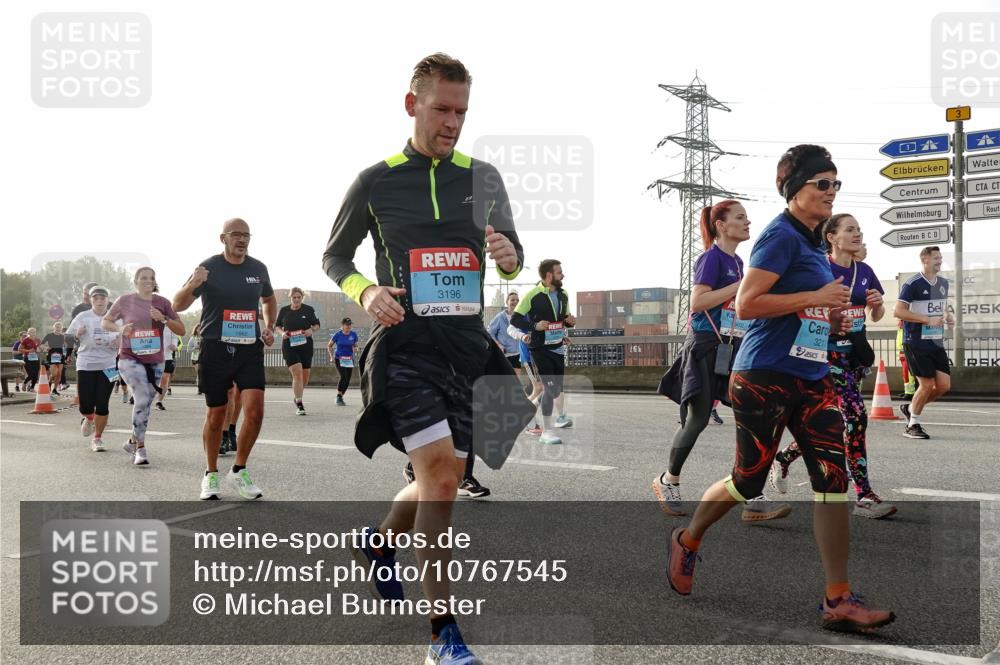 03.10.2026 - Köhlbrandbrückenlauf Michael Burmester http://msf.ph/oto/10767545 03.10.2026 09:24:37 Position 3 3196, 1662, 3211 meine-sportfotos.de