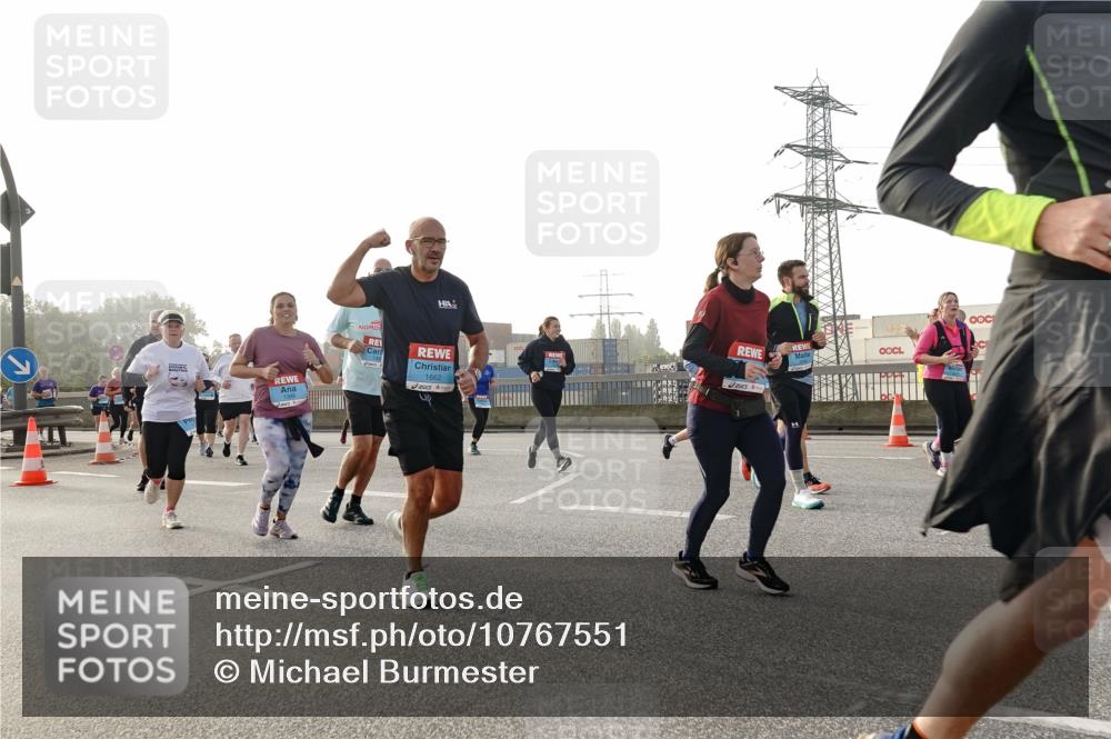 03.10.2026 - Köhlbrandbrückenlauf Michael Burmester http://msf.ph/oto/10767551 03.10.2026 09:24:38 Position 3 1662 meine-sportfotos.de