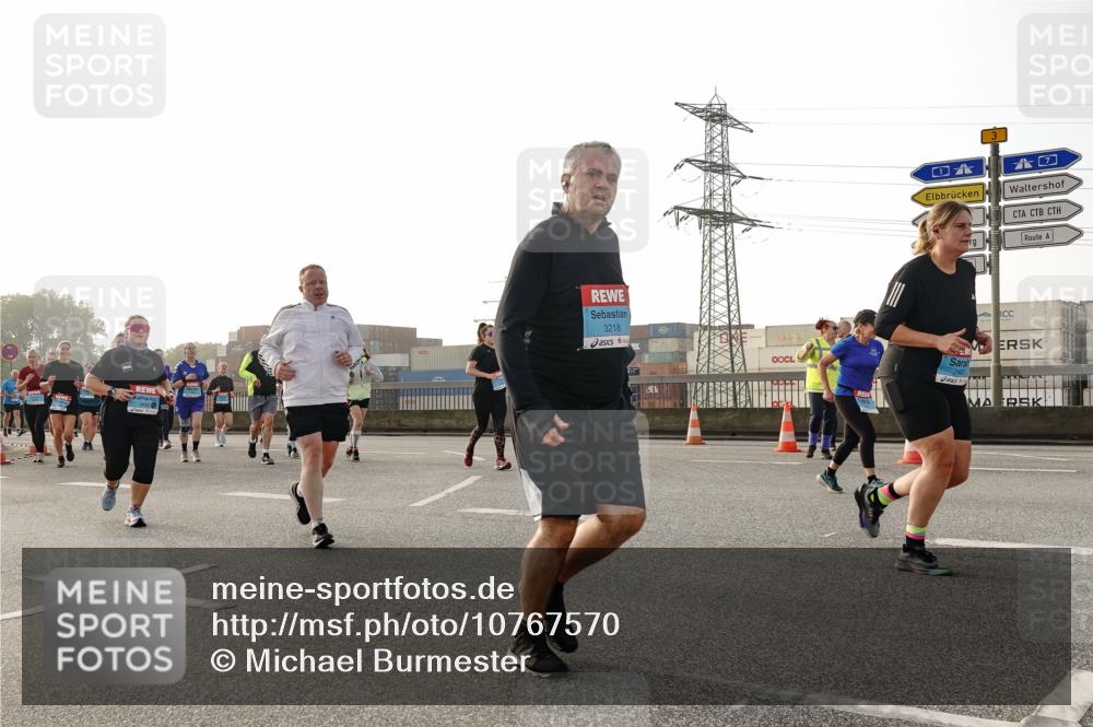 03.10.2026 - Köhlbrandbrückenlauf Michael Burmester http://msf.ph/oto/10767570 03.10.2026 09:24:42 Position 3 3218, 3 meine-sportfotos.de