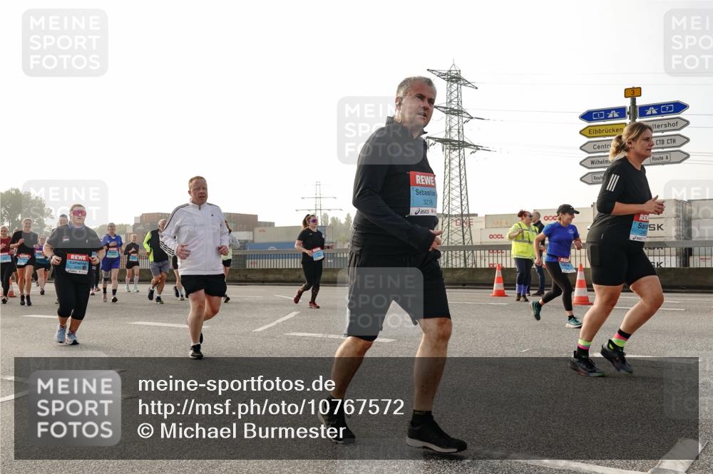 03.10.2026 - Köhlbrandbrückenlauf Michael Burmester http://msf.ph/oto/10767572 03.10.2026 09:24:42 Position 3 3456, 3218 meine-sportfotos.de