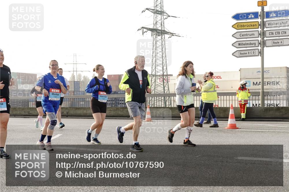 03.10.2026 - Köhlbrandbrückenlauf Michael Burmester http://msf.ph/oto/10767590 03.10.2026 09:24:45 Position 3 5, 1487, 1521, 3 meine-sportfotos.de