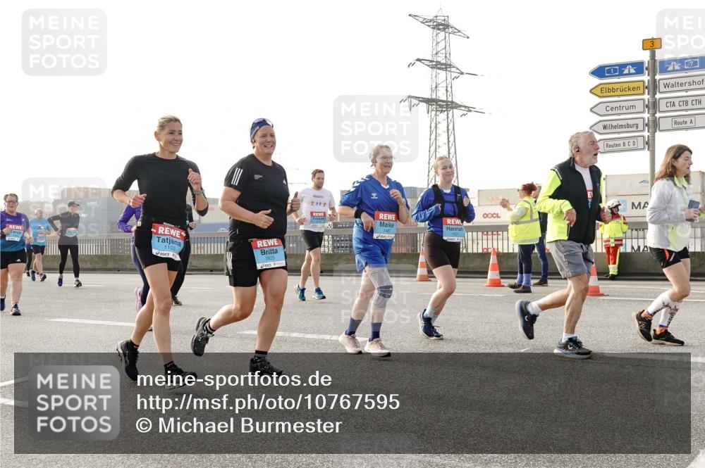 03.10.2026 - Köhlbrandbrückenlauf Michael Burmester http://msf.ph/oto/10767595 03.10.2026 09:24:46 Position 3 1103, 2825 meine-sportfotos.de
