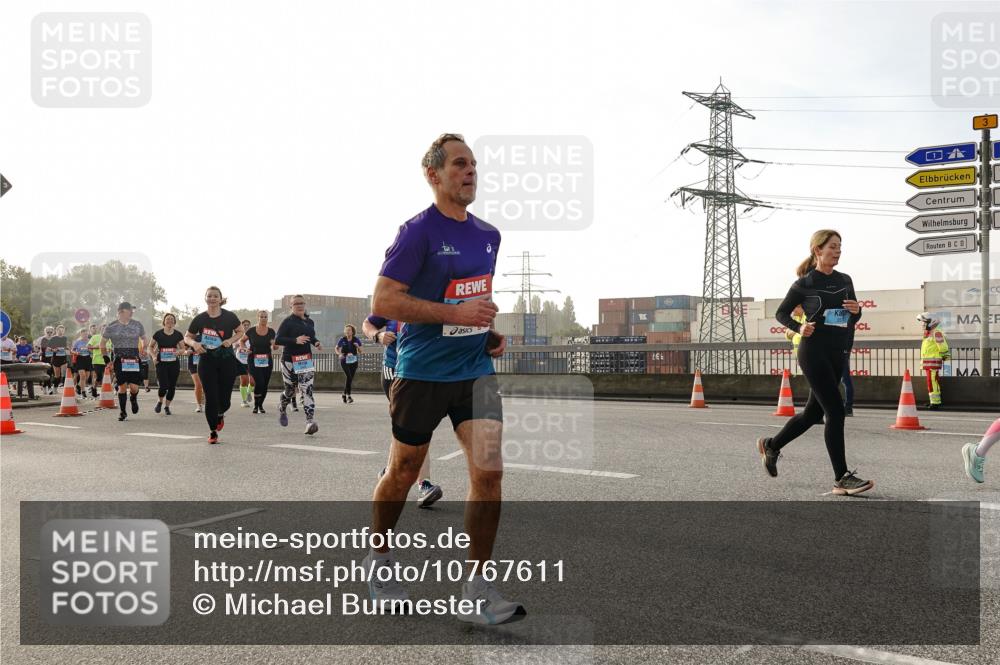03.10.2026 - Köhlbrandbrückenlauf Michael Burmester http://msf.ph/oto/10767611 03.10.2026 09:24:48 Position 3 3 meine-sportfotos.de