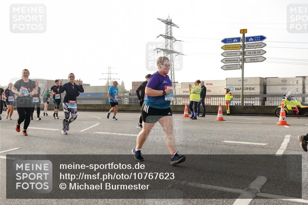 03.10.2026 - Köhlbrandbrückenlauf Michael Burmester http://msf.ph/oto/10767623 03.10.2026 09:24:49 Position 3  meine-sportfotos.de