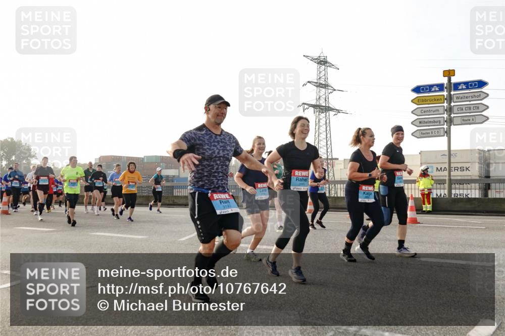 03.10.2026 - Köhlbrandbrückenlauf Michael Burmester http://msf.ph/oto/10767642 03.10.2026 09:24:53 Position 3 3193, 3589, 3 meine-sportfotos.de