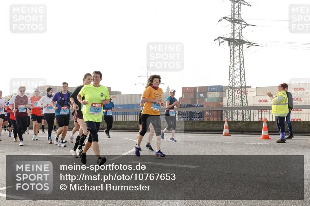 03.10.2026 - Köhlbrandbrückenlauf Michael Burmester http://msf.ph/oto/10767653 03.10.2026 09:24:55 Position 3 1684, 1685 meine-sportfotos.de
