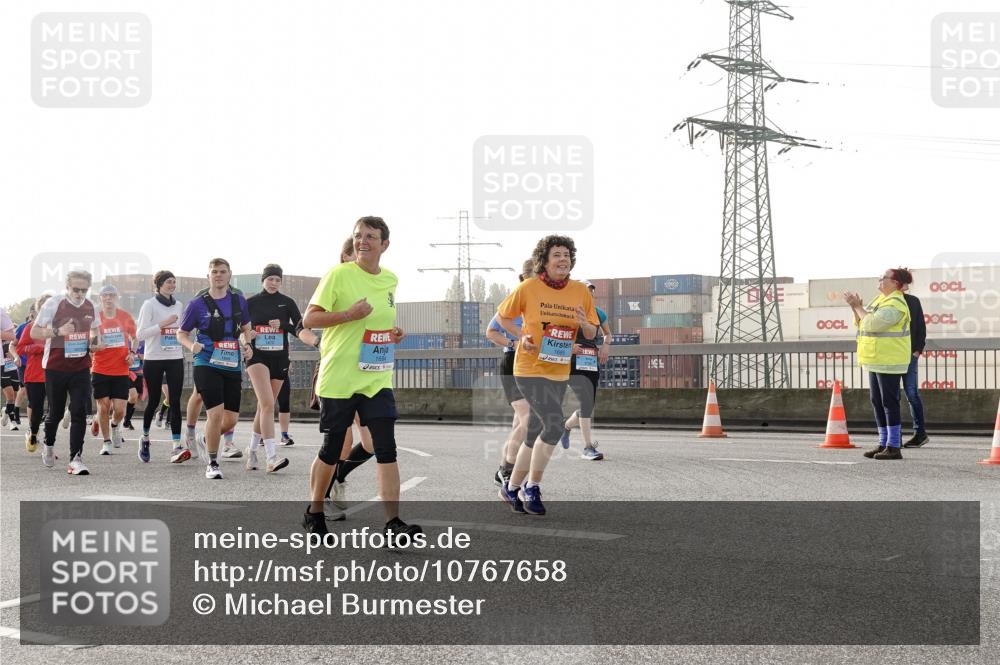 03.10.2026 - Köhlbrandbrückenlauf Michael Burmester http://msf.ph/oto/10767658 03.10.2026 09:24:55 Position 3 1684, 1685 meine-sportfotos.de