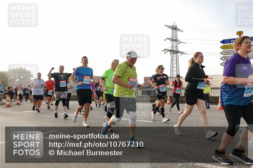 03.10.2026 - Köhlbrandbrückenlauf Michael Burmester http://msf.ph/oto/10767710 03.10.2026 09:25:02 Position 3 3510, 337, 7 meine-sportfotos.de