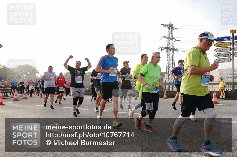 03.10.2026 - Köhlbrandbrückenlauf Michael Burmester http://msf.ph/oto/10767714 03.10.2026 09:25:03 Position 3  meine-sportfotos.de