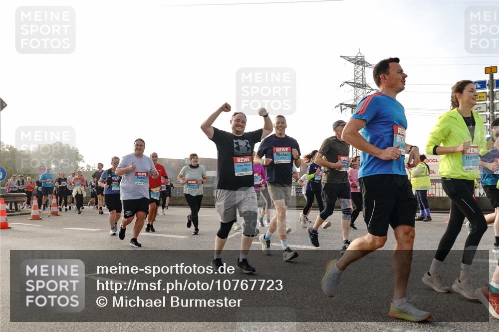 03.10.2026 - Köhlbrandbrückenlauf Michael Burmester http://msf.ph/oto/10767723 03.10.2026 09:25:04 Position 3 3339, 3641 meine-sportfotos.de