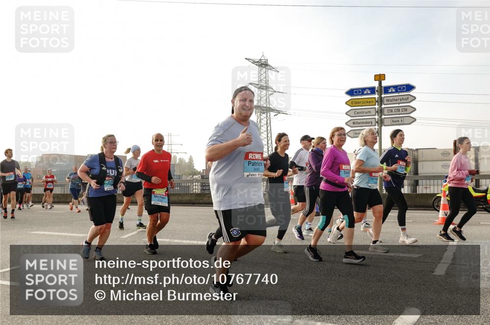 03.10.2026 - Köhlbrandbrückenlauf Michael Burmester http://msf.ph/oto/10767740 03.10.2026 09:25:06 Position 3 20, 3, 3685 meine-sportfotos.de