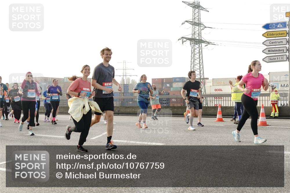 03.10.2026 - Köhlbrandbrückenlauf Michael Burmester http://msf.ph/oto/10767759 03.10.2026 09:25:09 Position 3  meine-sportfotos.de