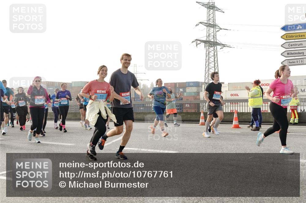 03.10.2026 - Köhlbrandbrückenlauf Michael Burmester http://msf.ph/oto/10767761 03.10.2026 09:25:09 Position 3 3810 meine-sportfotos.de