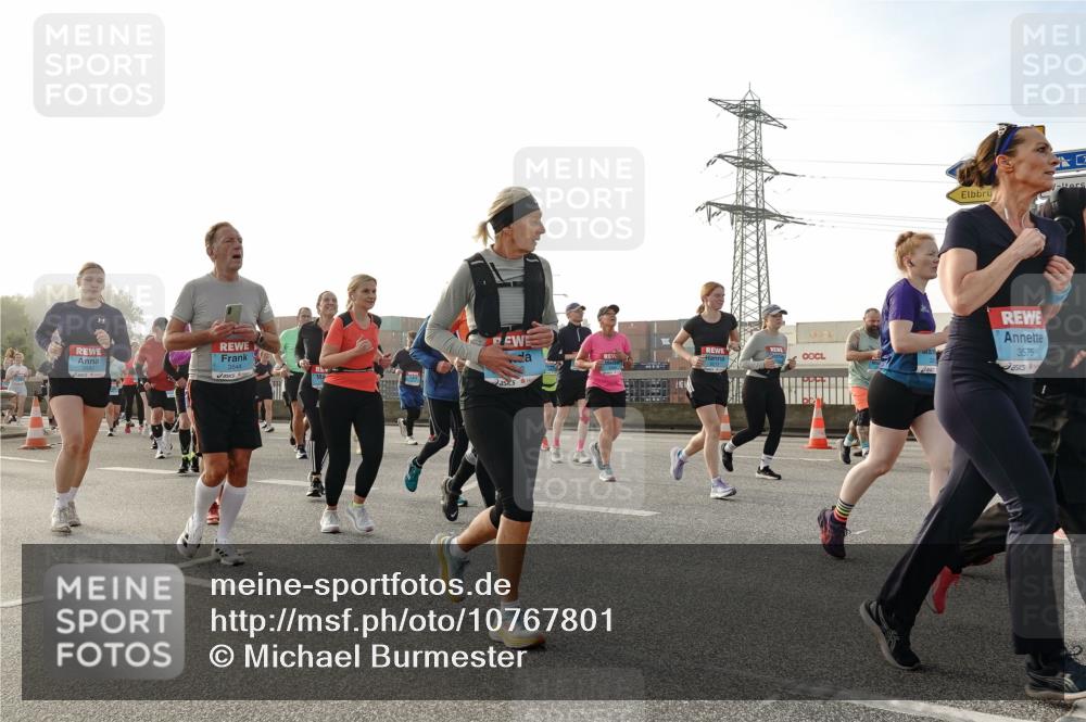 03.10.2026 - Köhlbrandbrückenlauf Michael Burmester http://msf.ph/oto/10767801 03.10.2026 09:25:14 Position 3 3544, 3575 meine-sportfotos.de