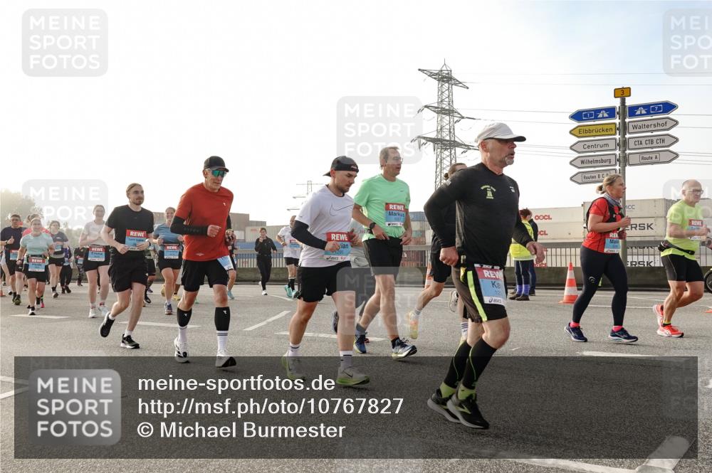 03.10.2026 - Köhlbrandbrückenlauf Michael Burmester http://msf.ph/oto/10767827 03.10.2026 09:25:18 Position 3 295, 12 meine-sportfotos.de