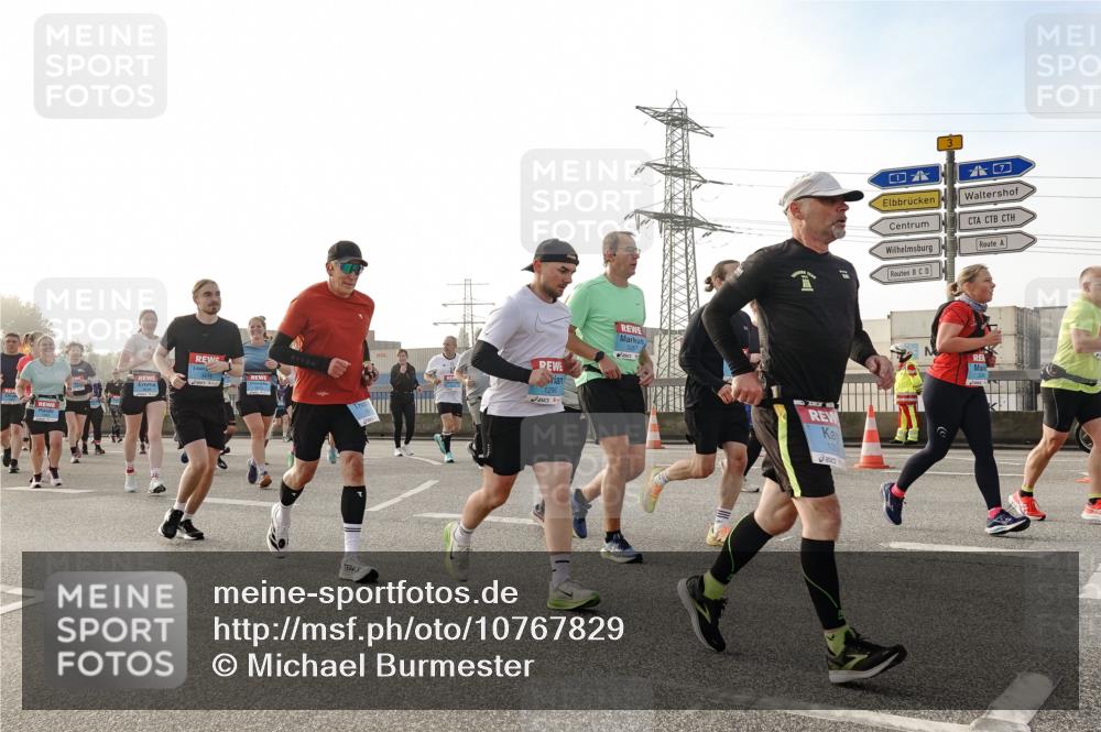 03.10.2026 - Köhlbrandbrückenlauf Michael Burmester http://msf.ph/oto/10767829 03.10.2026 09:25:18 Position 3 1295, 3257 meine-sportfotos.de