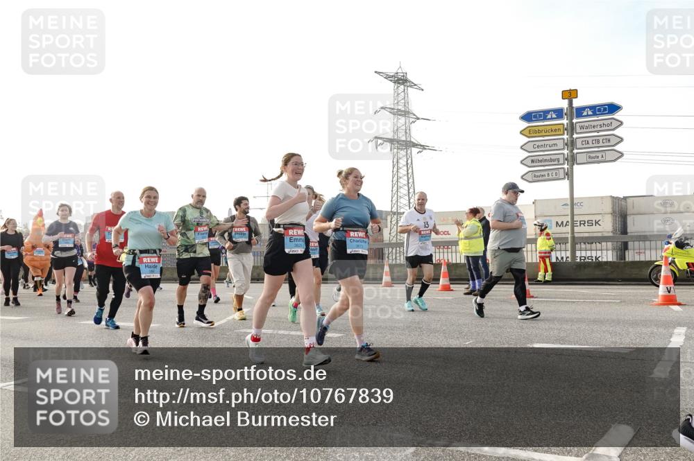 03.10.2026 - Köhlbrandbrückenlauf Michael Burmester http://msf.ph/oto/10767839 03.10.2026 09:25:20 Position 3 13, 3629 meine-sportfotos.de